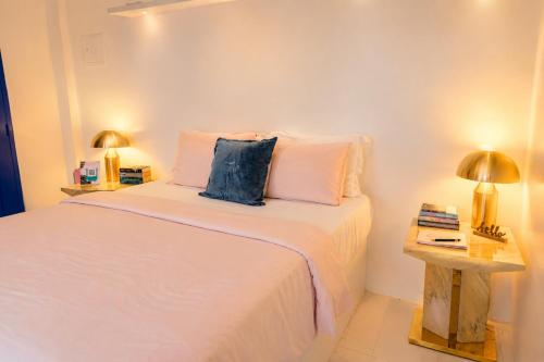 3 queen beds