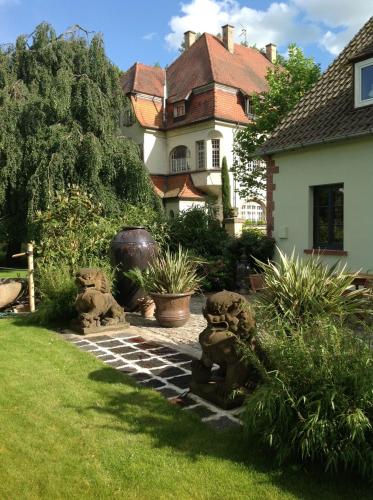 Jardín, Hofgut Holzmuhle in Espira