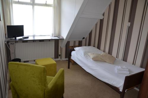 Hotel, restaurant, grand cafe het Wapen van Aelden