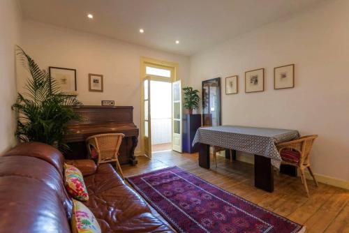 Charming flat with 2 bedrooms on Lisbon's 7th hill 4