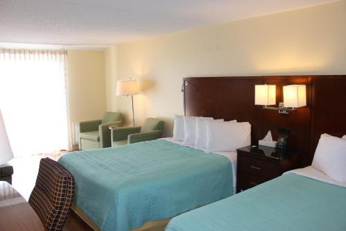 Seaside Inn & Suites