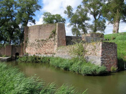 Rivers Hotel - image 12