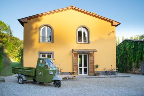2 bedrooms, 4 beds