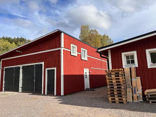 Enkelt och bra boende nara Branas in Syssleback