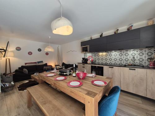 Chalet for 8 People - A Getaway in the Heart of the Alps
