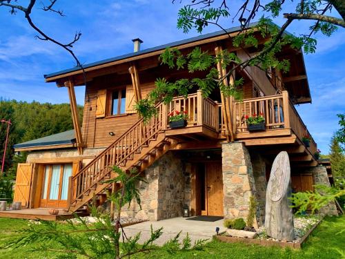 Hiona Lodge - magnifique chalet proche stations