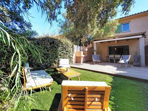 Balcony/terrace, Holiday Home Casa San Ciprianu by Interhome in Cala Rossa