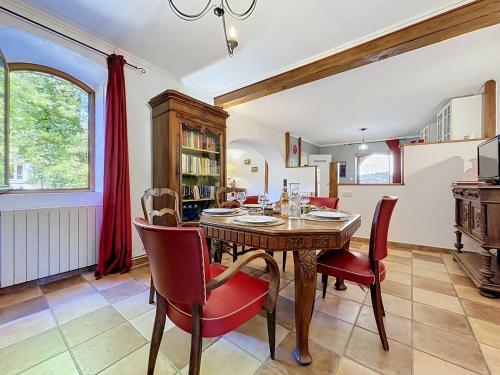 Kitchen, Apartment Chateau de la Favede by Interhome in Les Salles-Du-Gardon
