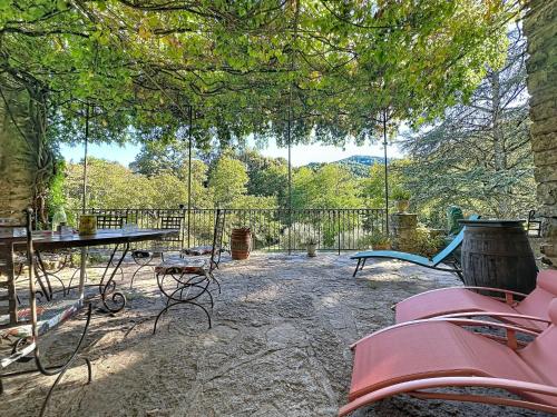 Balcony/terrace, Apartment Chateau de la Favede by Interhome in Les Salles-Du-Gardon
