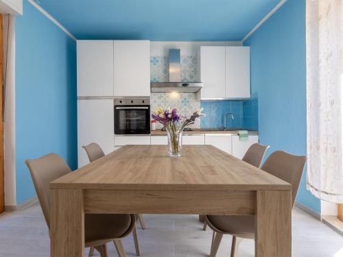 Apartment Mariposa by Interhome