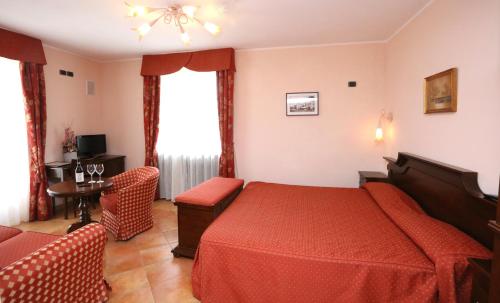 Book the Double or Twin Room Double or Twin Room