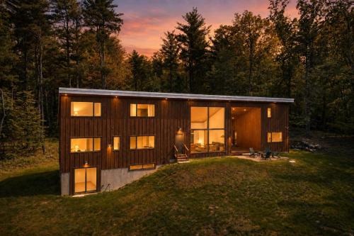 Leeds Longhouse - Scenic Views near Hudson & Hunter in Cairo (NY)