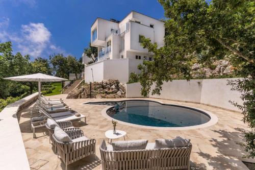 Villa Sophie with Pool Sea Views & Concierge