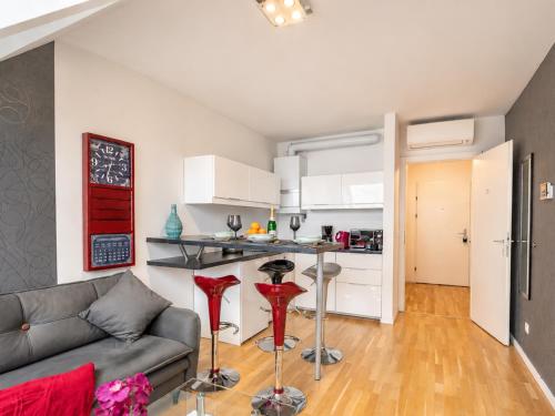 Modern Attic Apartment with Air conditioning near City Center, Vídeň