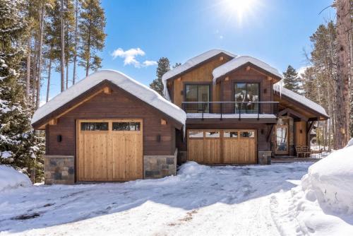 Luxurious 6bd Ski-in Ski-out In Heart Of Breck! - Breckenridge, CO