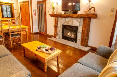2 bedrooms, 4 beds
