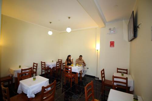 共用Lounge/電視區, Munayki Hotel in 塔克納