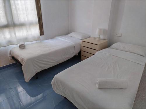 Habitación piso compartido Almería