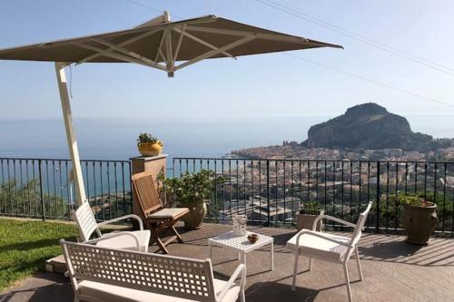 Seafront Villa in Cefalù with Private Jacuzzi