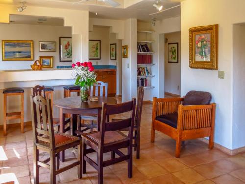 Topanga Canyon Inn Bed and Breakfast