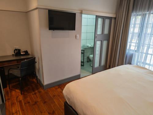 THE Pretoria Hotel 5