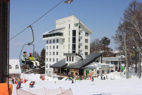 日本滑雪度假自由行超簡單!溫泉飯店、雪場攻略