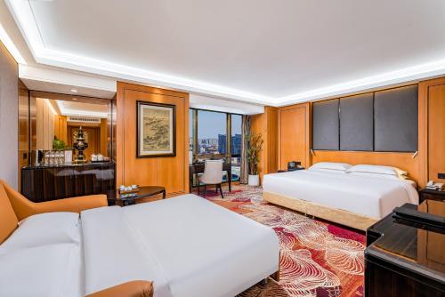 Beijing Xinyuan Hotel in West Railway Station