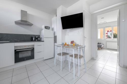 Paul Bert 2 Newly renovated 1-bedroom apartment near Les Chantiers