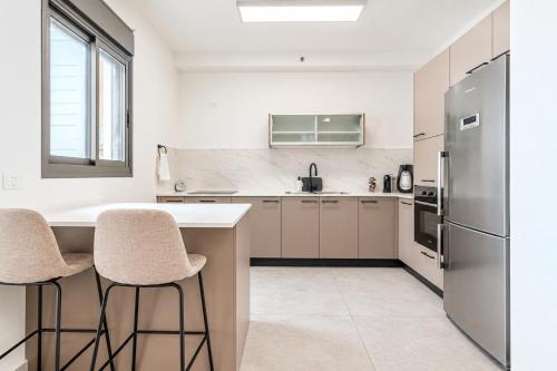 Cucina, Marina Sea View 3BR Apartment in Ascalona