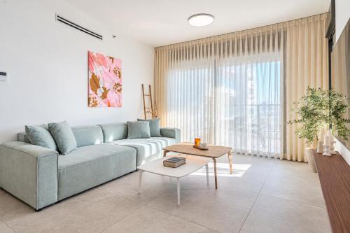 Attrezzature e servizi, Marina Sea View 3BR Apartment in Ascalona