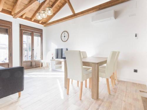 Apartamentos Granadal by Imperial Home