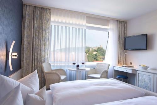 1 queen bed