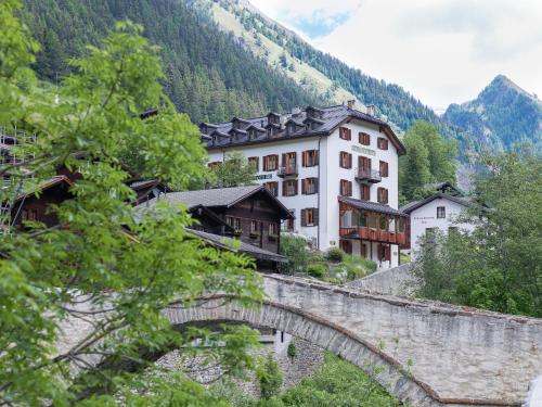 Hotel Ofenhorn Hotel de charme Alpe la Satta