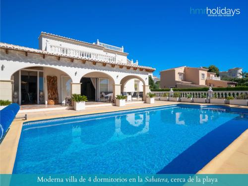 Villa Eliana by HMR Holidays