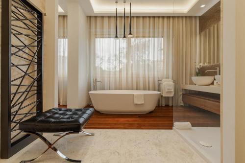 2 bedrooms, 3 beds