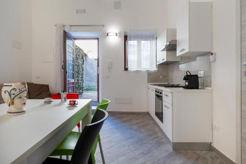 GuestHost - CentroCatania - Two-Level Apartment