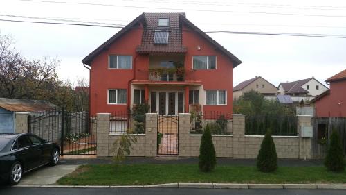 Entree, Family Pension in Arad