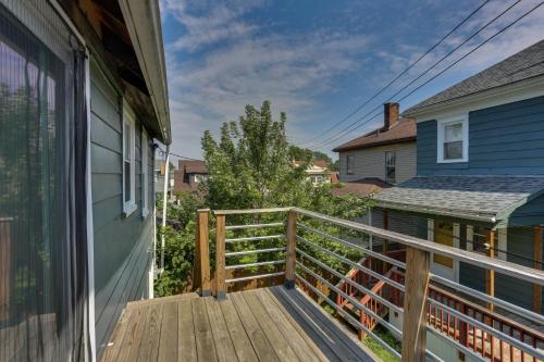 Nurse-Ready Rental 1 Mi to Franciscan University! in Steubenville (OH)