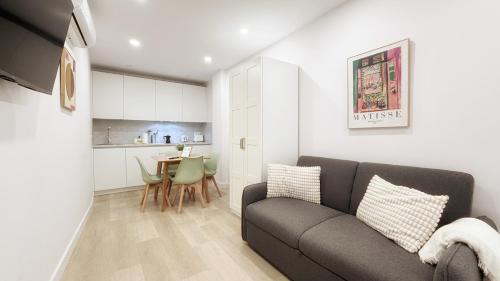 AT - Tirelo Apartments Portugalete in Portugalete