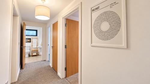 Bejárat, Stormont - Stunning 2 King Bedroom Apartment with Patio in Knock