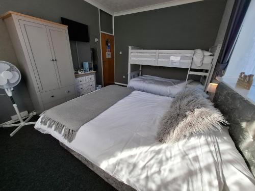 Room, family, shared bathroom