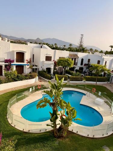 Estepona-Villacana one bedroom with private roof terrace DA37
