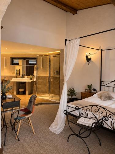 1 queen bed