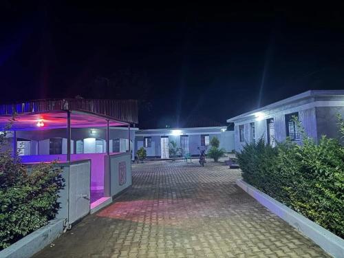 Da legend guest house in Karuma
