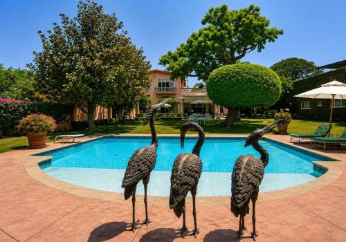 Casa Carlota Exclusive Mansion Pool & Garden