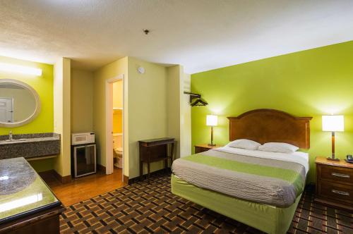 Savannah Garden Inn – Savannah, GA
