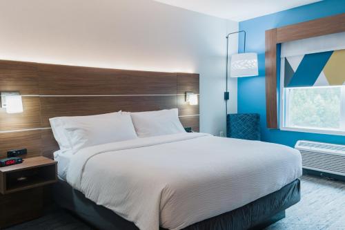 Holiday Inn Express Hotel & Suites Lagrange I-85 By IHG in La Grange (GA)