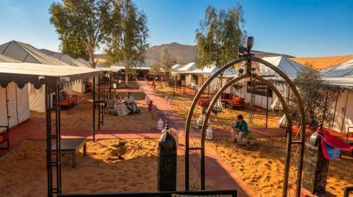Zahra Desert Luxury Camp in Мерзуга
