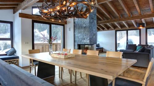 Luxury 5 bedroom Chalet Castelletto Inferiore