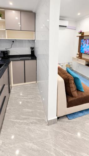 Kitchen, ELYSIUM PROPERTIES Apartamento moderno de 1 dormitorio en el centro de la ciudad de Bata in Bata